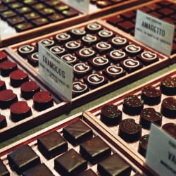 Belgium Chocolatiers: 36 variétés - 12 artisans chocolatiers